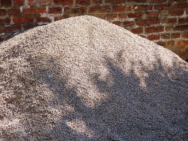 gravel allows you to control the slope of the drain pipes