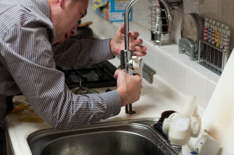 garbage disposal repair services