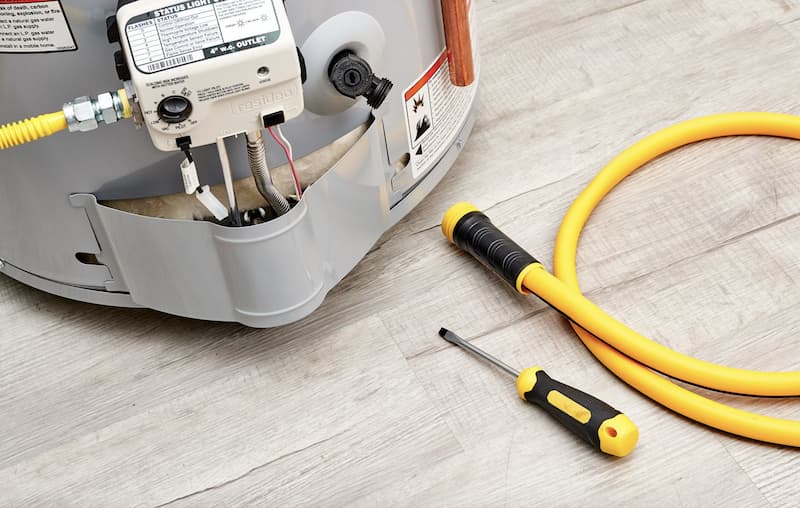 How Long Does it Take to Replace a Water Heater in Snohomish County? Water heater and hose