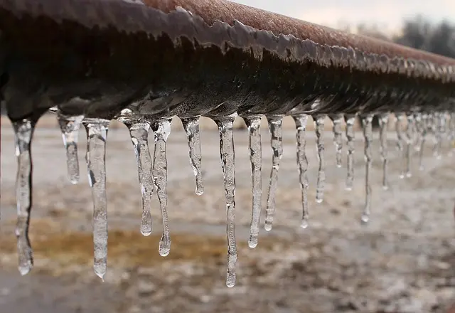 frozen pipes can lead to burst pipes and cause a plumbing emergency